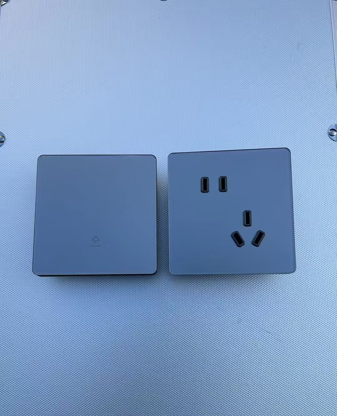  温州佳典电器科技有限公司